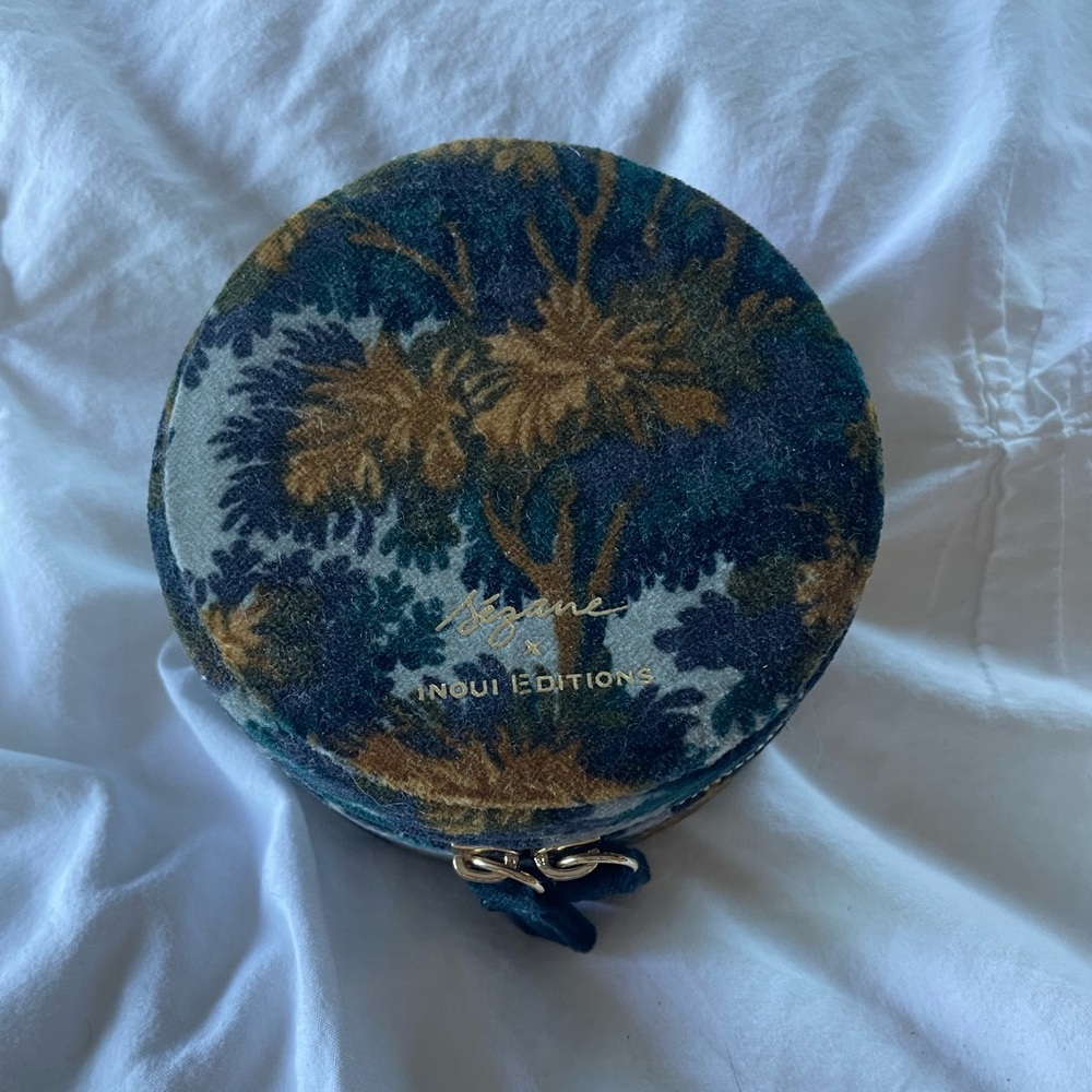 Sézane Inoui Editions Floral Velvet Jewelry Case